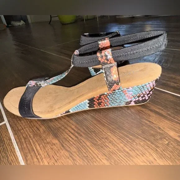 Alfani Vacanzaa Step N Flex Snakeskin Wedge Sandals Black Multi 10M NWOT - Picture 12 of 14